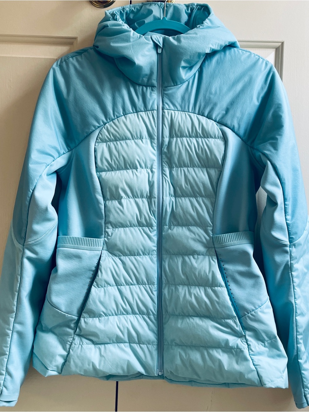 🍒LULULEMON sz 10 DOWN FOR IT ALL JACKET 700-Fill SEA FROST Ice Blue *HOOD